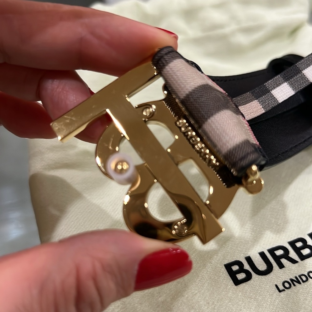🔥🔥🔥Authentic Burberry TB 35 non reversible hardware vintage belt - Picture 7 of 9